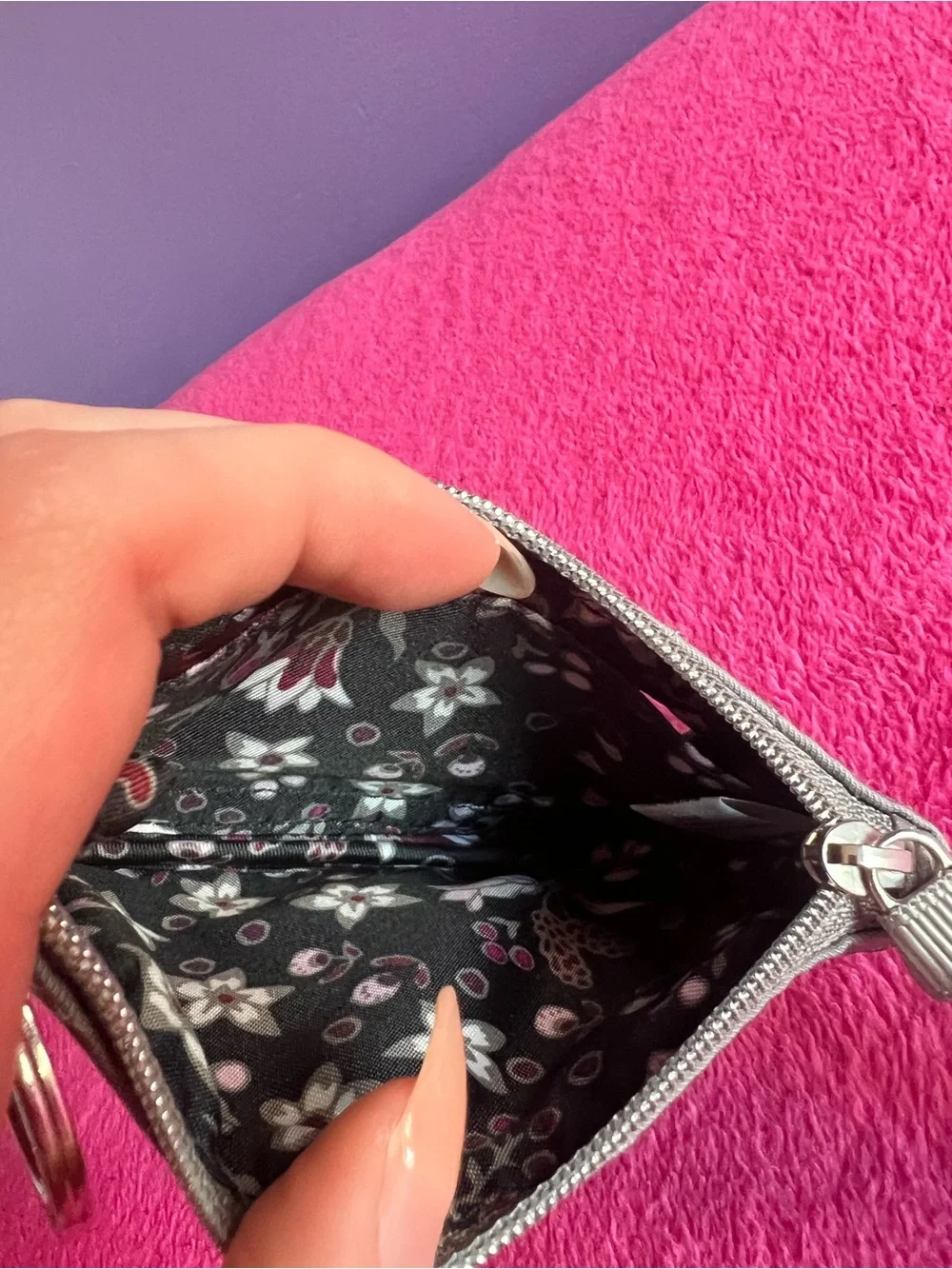 Gray Zip ID Vera Bradley - Picture 3 of 3